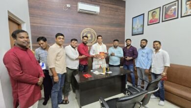 पानी-सफाई समस्या पर सख्त हुए विधायक देवेंद्र यादव, त्वरित निराकरण के दिए निर्देश जनता से भेंट-मुलाकात में सुनीं समस्याएं, अधिकारियों को मौके पर ही किए निर्देशित