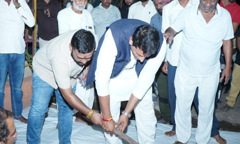 भिलाई नगर के वार्ड 48 में विकास की सौगात: विधायक देवेन्द्र यादव ने किया विभिन्न कार्यों का भूमि पूजन