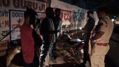 दुर्ग पुलिस की सख्ती: अड्डेबाजी और खुले में शराब सेवन पर 51 प्रकरण दर्ज शाम से रात तक सघन चेकिंग, हुड़दंगियों पर दुर्ग पुलिस की कड़ी कार्रवाई