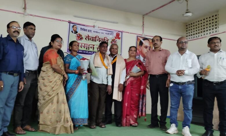 भिलाई इस्पात संयंत्र में श्रमवीरों का सम्मान, एससी/एसटी एम्प्लॉइज एसोसिएशन ने दी भावभीनी विदाई सेवानिवृत्त कर्मचारियों के योगदान को सराहा, परिवार सहित किया सम्मानित