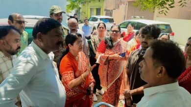 जयंती नगर गार्डन की जमीन पर अतिक्रमण, महापौर अलका बाघमार ने किया निरीक्षण