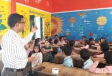 भाषा खेल, रोल प्ले और सांस्कृतिक गतिविधियों से बच्चों में सीखने का बढ़ा उत्साह