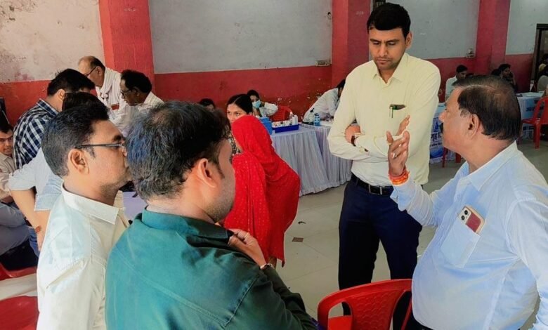 सुशासन तिहार शिविर में 30 युवाओं को मिला लर्निंग लाइसेंस, 3 हितग्राहियों को राशन कार्ड