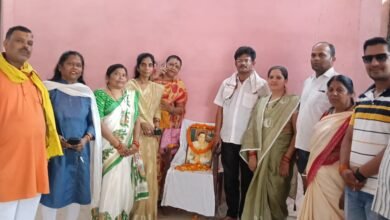 राजीव गांधी के बलिदान दिवस पर सुपेला में कांग्रेस ने दी श्रद्धांजलि राजीव गांधी के बलिदान दिवस पर सुपेला में कांग्रेस ने दी श्रद्धांजलि
