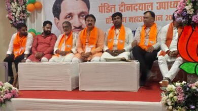 बालोद में भाजपा के पंडित दीनदयाल प्रशिक्षण महाअभियान में शामिल हुए कन्हैया सोनी वरिष्ठ नेताओं के मार्गदर्शन से कार्यकर्ताओं को मिला संगठनात्मक मजबूती का संदेश बालोद में भाजपा के पंडित दीनदयाल प्रशिक्षण महाअभियान में शामिल हुए कन्हैया सोनी वरिष्ठ नेताओं के मार्गदर्शन से कार्यकर्ताओं को मिला संगठनात्मक मजबूती का संदेश