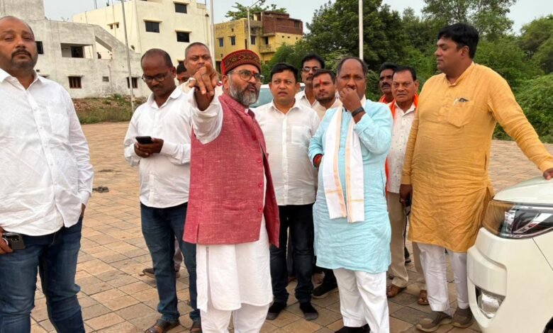 भिलाई भाजपा जिला कार्यालय पहुंचे संगठन महामंत्री पवन साय, कार्यकर्ताओं को किया मार्गदर्शित भिलाई भाजपा जिला कार्यालय पहुंचे संगठन महामंत्री पवन साय, कार्यकर्ताओं को किया मार्गदर्शित