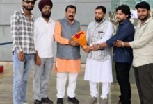 राष्ट्रपति के आधिकारिक प्रतिनिधिमंडल के सदस्य के रूप में विदेश यात्रा पर रवाना हुए सांसद विजय बघेल दी विदाई 