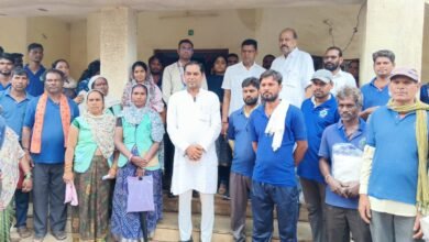 भिलाई-चरौदा निगम के स्वास्थ्य कर्मचारियों को मिला रेनकोट बारिश में सुरक्षित रहकर करेंगे ड्यूटी भिलाई-चरौदा निगम के स्वास्थ्य कर्मचारियों को मिला रेनकोट बारिश में सुरक्षित रहकर करेंगे ड्यूटी