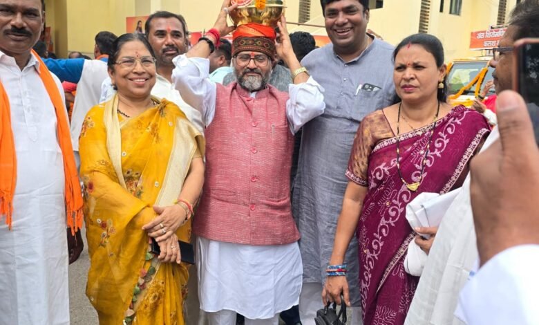 रायपुर में प्रदेश स्तरीय संत रविदास कलश वंदन अभियान में उमड़ा जनसैलाब, सामाजिक समरसता का दिया संदेश रायपुर में प्रदेश स्तरीय संत रविदास कलश वंदन अभियान में उमड़ा जनसैलाब, सामाजिक समरसता का दिया संदेश