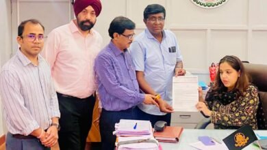 करोड़ों के स्वच्छता टेंडर के बावजूद भिलाई में सफाई व्यवस्था बदहाल : डॉ. प्रदीप चौधरी करोड़ों के स्वच्छता टेंडर के बावजूद भिलाई में सफाई व्यवस्था बदहाल : डॉ. प्रदीप चौधरी