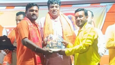 खारून से शिवनाथ तक गूंजा हर-हर महादेव, कांवड़ियों ने किया भगवा