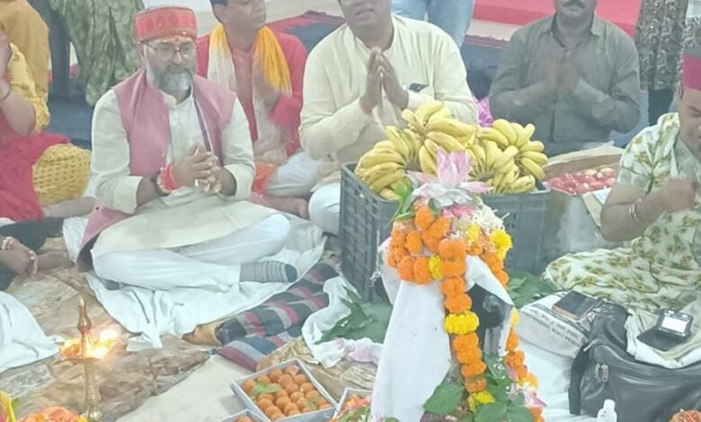 भाजपा जिला कार्यालय भिलाई में गूंजे हर-हर महादेव के जयकारे, हुआ भव्य रुद्राभिषेक
