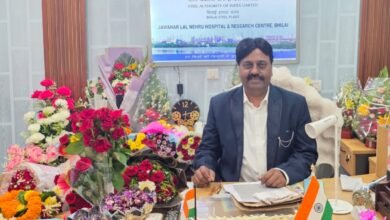 सेक्टर-9 अस्पताल में जन्मे डॉ. उदय कुमार बने हेड ऑफ मेडिकल, अब जेएलएन अस्पताल को देंगे नई पहचान सेक्टर-9 अस्पताल में जन्मे डॉ. उदय कुमार बने हेड ऑफ मेडिकल, अब जेएलएन अस्पताल को देंगे नई पहचान