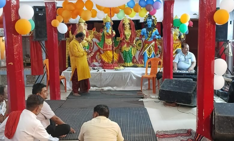 मानपुर नगरिया में श्रद्धा और उल्लास के साथ मनाई गई कृष्ण जन्माष्टमी मानपुर नगरिया में श्रद्धा और उल्लास के साथ मनाई गई कृष्ण जन्माष्टमी