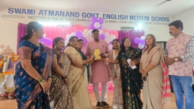 शिक्षक विद्यार्थियों के भविष्य के निर्माता : कन्हैया सोनी शिक्षक विद्यार्थियों के भविष्य के निर्माता : कन्हैया सोनी