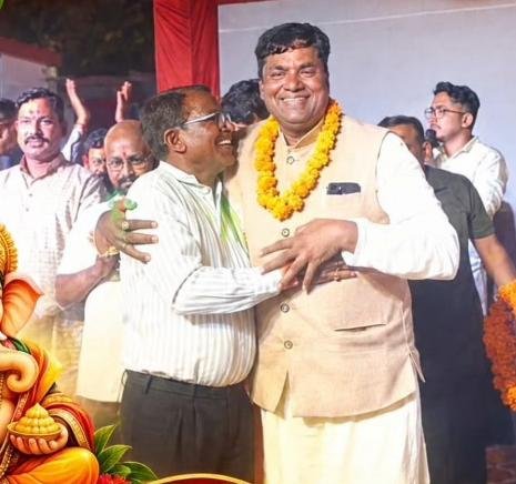 गणेश उत्सव ने बांधा समां, कन्हैया सोनी ने श्रद्धालुओं संग मनाया उत्सव गणेश उत्सव ने बांधा समां, कन्हैया सोनी ने श्रद्धालुओं संग मनाया उत्सव