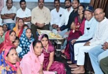 नयापारा बघेरा में कार्यकर्ताओं संग मंत्री गजेन्द्र यादव ने सुनी ‘मन की बात’