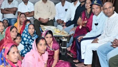 नयापारा बघेरा में कार्यकर्ताओं संग मंत्री गजेन्द्र यादव ने सुनी ‘मन की बात’