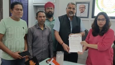 सूर्या मॉल में पार्किंग शुल्क वसूली पर रोक की मांग, ₹20 लाख तक दंड की मांग सूर्या मॉल में पार्किंग शुल्क वसूली पर रोक की मांग, ₹20 लाख तक दंड की मांग