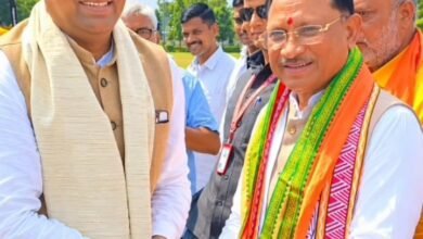 सीएम के हेलिपैड पर भाजपा नेता कन्हैया सोनी ने किया मुख्यमंत्री विष्णुदेव साय का स्वागत