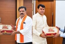 नवरात्र में माता रानी के आगमन को लेकर दया सिंह ने उपमुख्यमंत्री अरुण साव को दिया आमंत्रण