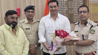 CISF DIG चंदन झा से मिले ट्रक-ट्रेलर ट्रांसपोर्ट एसोसिएशन के पदाधिकारी CISF DIG चंदन झा से मिले ट्रक-ट्रेलर ट्रांसपोर्ट एसोसिएशन के पदाधिकारी